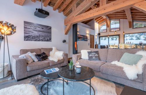 Le Lavancher Ski Chalet | Relax at Chalet Seven Summits: Pool, Sauna & Jacuzzi