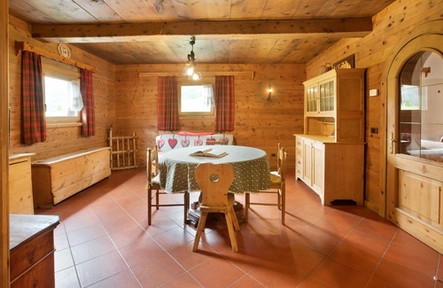 Livigno Ski Chalet | Chalet Shalom Livigno: Pet & Child Friendly Retreat