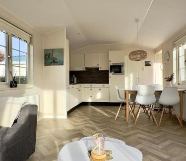 Groot Valkenisse Ski Chalet | Unforgettable Stay at Chalet Sirun Strandcamping Valkenisse