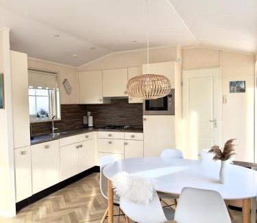 Groot Valkenisse Ski Chalet | Unforgettable Stay at Chalet Sirun Strandcamping Valkenisse