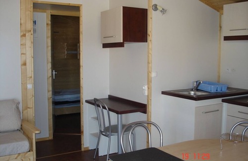 Beynat Ski Chalet | Cozy Chalet Near Lake Miel in Beynat, Corrèze