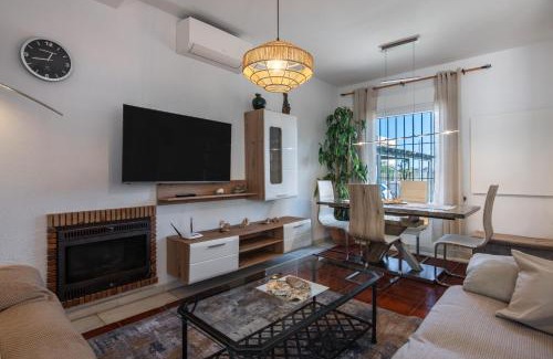 Ayamonte Ski Chalet | Family-Friendly Retreat at Chalet Sol y Mar by Ĥ, Rated 9.2