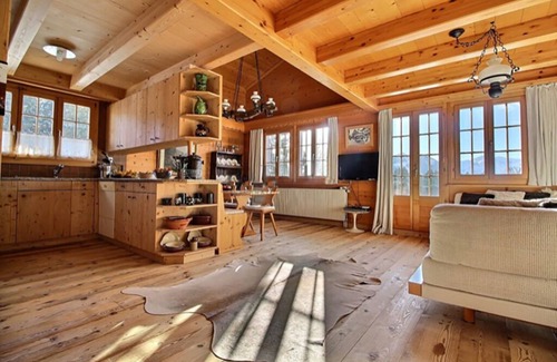 Schoenried Ski Chalet | Inviting Chalet Soldanella: Pet-Friendly with Spa & Lake Views