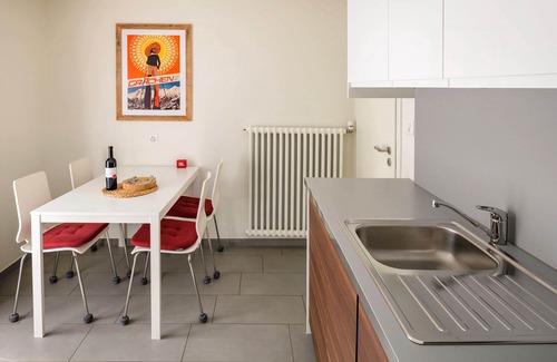 Graechen Apartment | Exceptional Chalet Soldanella: Pet-Friendly Retreat with Breakfast