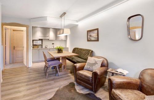 Teola Apartment | Discover Chalet Sonne Apt Grande: Family-Friendly Retreat