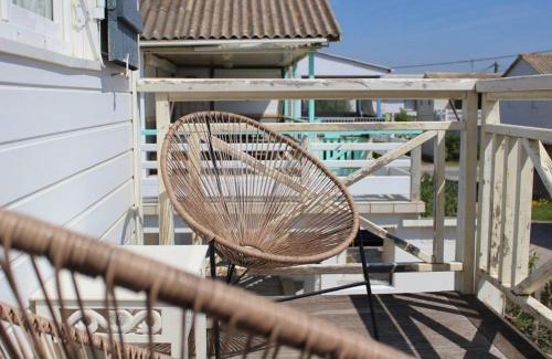 Gruissan Plage Ski Chalet | Cozy Chalet for 8 Just Steps from Gruissan Beach