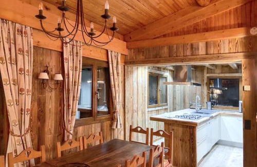 Cordon Ski Chalet | Scenic Chalet with Mountain Views and Family-Friendly Amenities