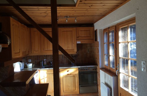 St. Luc Ski Chalet | Stunning Chalet - St-Luc with Breakfast & Kitchen Access