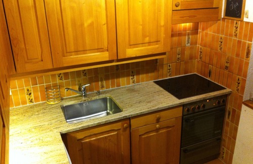 St. Luc Ski Chalet | Stunning Chalet - St-Luc with Breakfast & Kitchen Access