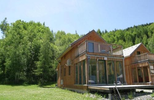 Stadl an der Mur Ski Chalet | Relaxing Chalet in Stadl an der Mur with Sauna & Family Fun
