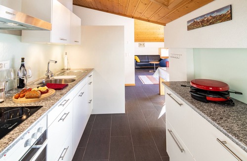 Wengen Apartment | Elegant Chalet Sterndolde Penthouse - Guest Rated 9.8