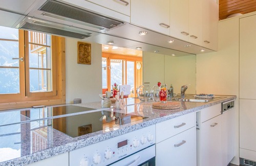 Wengen Apartment | Chalet Sterndolde - stunning views and location