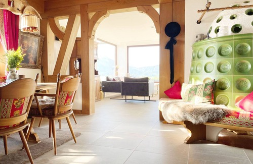 Enzensberg Apartment | Chalet Susi: Breathtaking Views of Neuschwanstein Castle