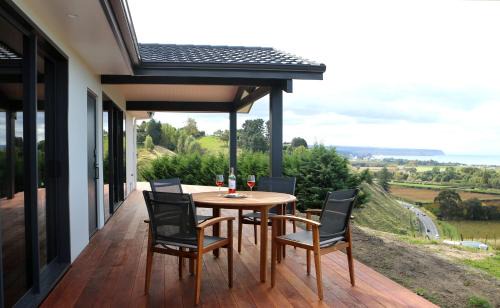 Napier Villa | Discover Chalet Swen Song: Guest Rated 9.8/10 Stay