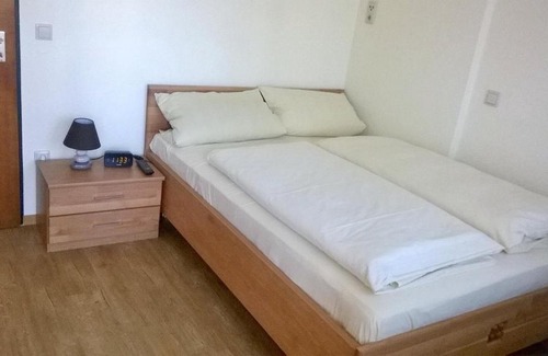 Bad Fuessing Apartment | Pet-Friendly Retreat at Chalet Swiss - App.Nelles Awaits