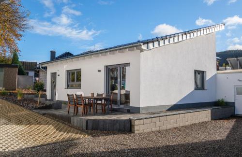 Heimbach House | Book Your Stay at Chalet Terraluna - 9/10 Guest Rated Retreat