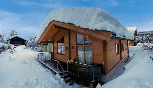 Sankt Johann in Tirol Ski Chalet | Top-Rated Chalet Terry: Family-Friendly with Hot Tub Access