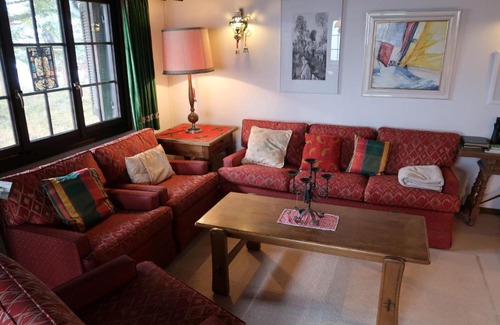 Albula-Alvra Ski Chalet | Pet-Friendly Retreat: Chalet Tgaplotta by Interhome