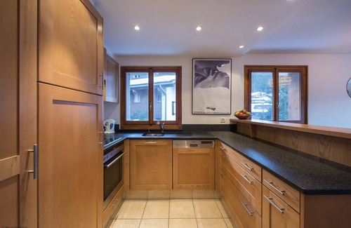 Verbier Apartment | Cozy Chalet Trois Melezes 4 - Steps from Medran Ski Lift