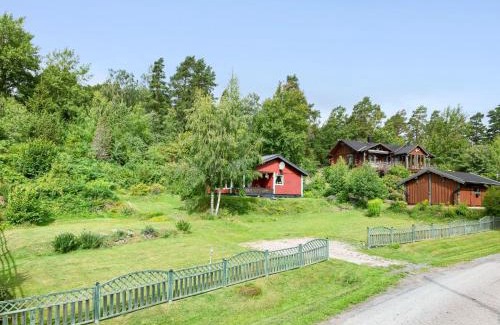 Motala Ski Chalet | Family-Friendly Chalet Västanvik Snickarhagen - OST047