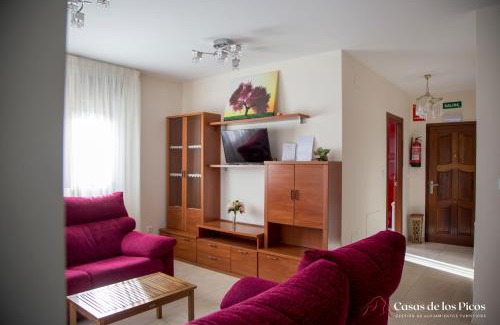 Pesues House | Family-Friendly Chalet Tina Menor - Casas de los Picos