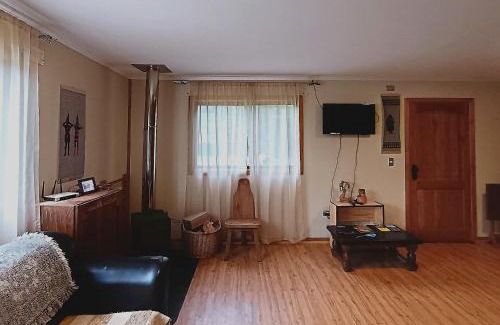 Valdivia House | Pet-Friendly Chalet Valdivia with Hot Tub & 10/10 Guest Rating