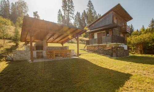 Radola Ski Chalet | Guest Rated 9.9: Family-Friendly Stay at Chalet Veľké Ostré