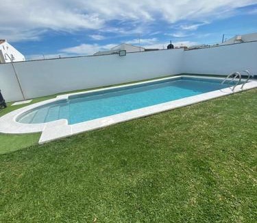 Conil de la Frontera House | Pet-Friendly Chalet Ventura in Conil - Rated 10/10 by Guests