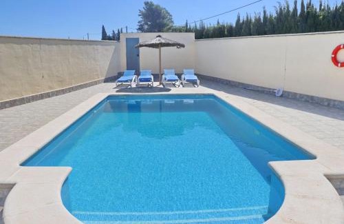 Conil de la Frontera Ski Chalet | Exceptional Chalet Vigía 114 with Pool & Family Amenities