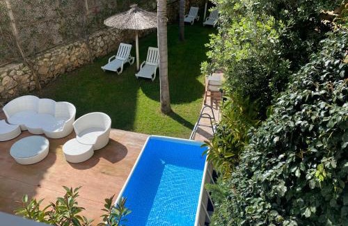 Faro de Cullera Apartment | Beachfront Villa with Ocean Views & Breakfast Included