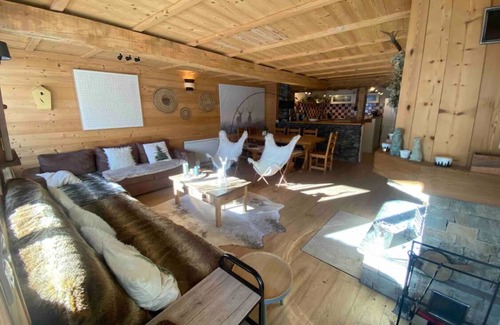 Saint-Jean-d'Arves Ski Chalet | Chalet vue Panoramique au Calme Absolu, ski à 5 min