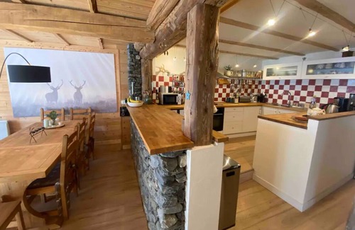 Saint-Jean-d'Arves Ski Chalet | Chalet vue Panoramique au Calme Absolu, ski à 5 min