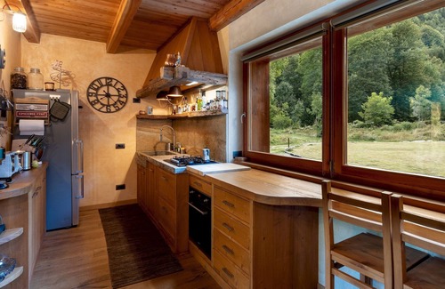 Piode Villa | Chalet Walser 4+2: Family-Friendly Getaway with Spa & Kitchen