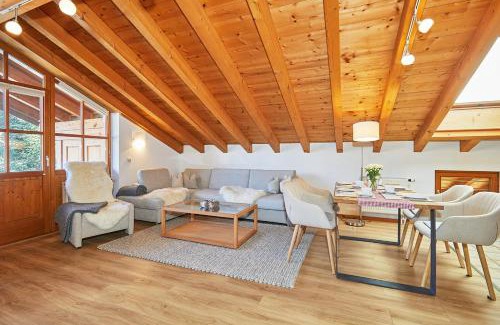 Groissenbach Apartment | Family-Friendly Stay at Chalet Weißlofer - Rated 8.5/10