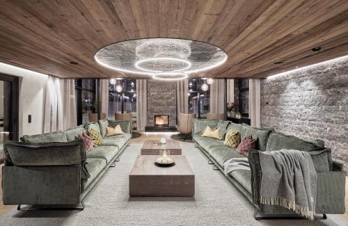 Soelden Ski Chalet | Experience Chalet White Pearl with Premium Summer Card Access