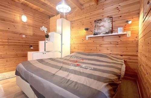 Zutendaal House | Family-Friendly Retreat at Chalet Wielsmer - Rated 9/10!