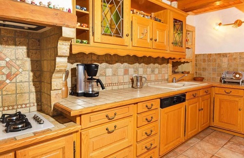 Villaroger Ski Chalet | Cozy Chalet in Les Arcs with Spa, Fitness & Scenic Views