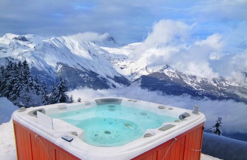 Villaroger Ski Chalet | Cozy Chalet in Les Arcs with Spa, Fitness & Scenic Views