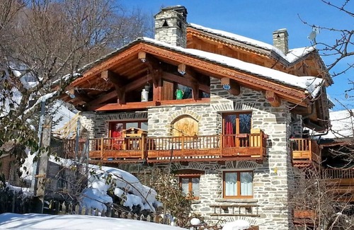Villaroger Ski Chalet | Cozy Chalet in Les Arcs with Spa, Fitness & Scenic Views