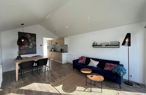 Schaarsbergen House | Inviting 2-Bedroom Chalet with Terrace & Family Amenities