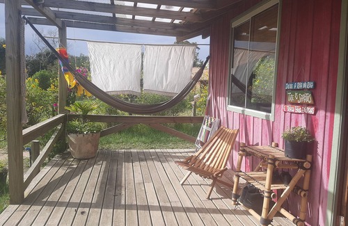 Arroio do Rosa Cottage | Peaceful Chalet with Balcony, Just 5 Minutes to the Beach