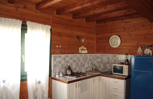 Piazza Armerina Ski Chalet | Garden Oasis with Pool and Ocean View - Perfect for Families