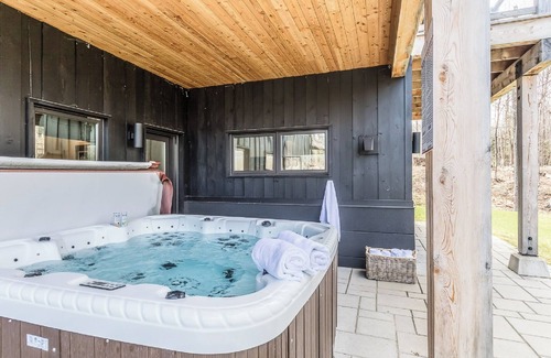 Mont-Tremblant Ski Chalet | Elegant Alpine Chalet with Spa and Breakfast Amenities