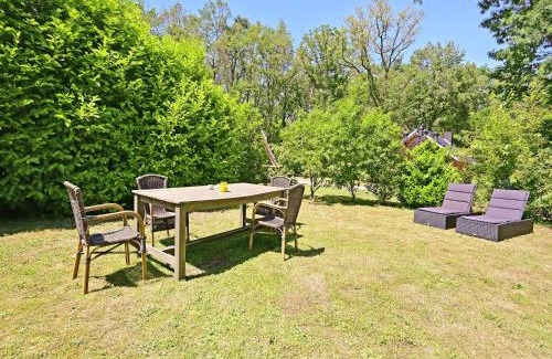 Reutum House | Scenic Chalet with Breathtaking Views and Spa Amenities