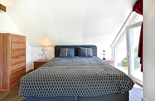 Reutum House | Scenic Chalet with Breathtaking Views and Spa Amenities