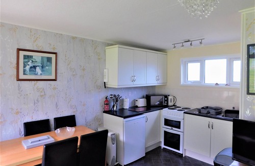 Cromer Ski Chalet | Cozy Chalet with Direct Access to Scenic Cliff Walks