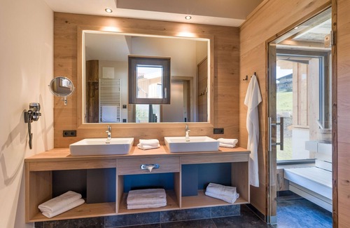 Mariastein House | Chalet with Mountain Views in Mariastein Hohe Salve
