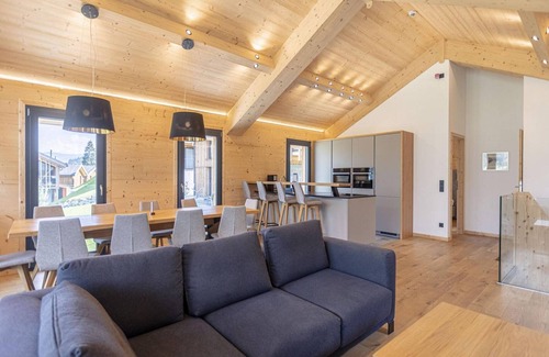 Haus im Ennstal Ski Chalet | Elegant Schladming Chalet with Private Spa and Pool