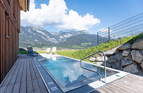 Haus im Ennstal Ski Chalet | Elegant Schladming Chalet with Private Spa and Pool