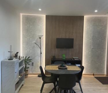 Astorga Ski Chalet | Pet-Friendly Retreat at Chalet xeitosiño - Guest Rated 9.3
